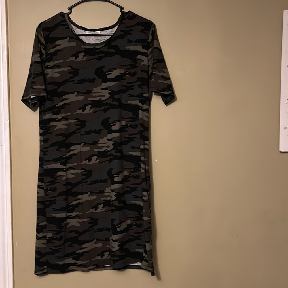 Camouflage, dress size large